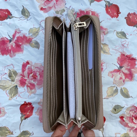 💲Guess wallet💲 - Picture 4 of 5